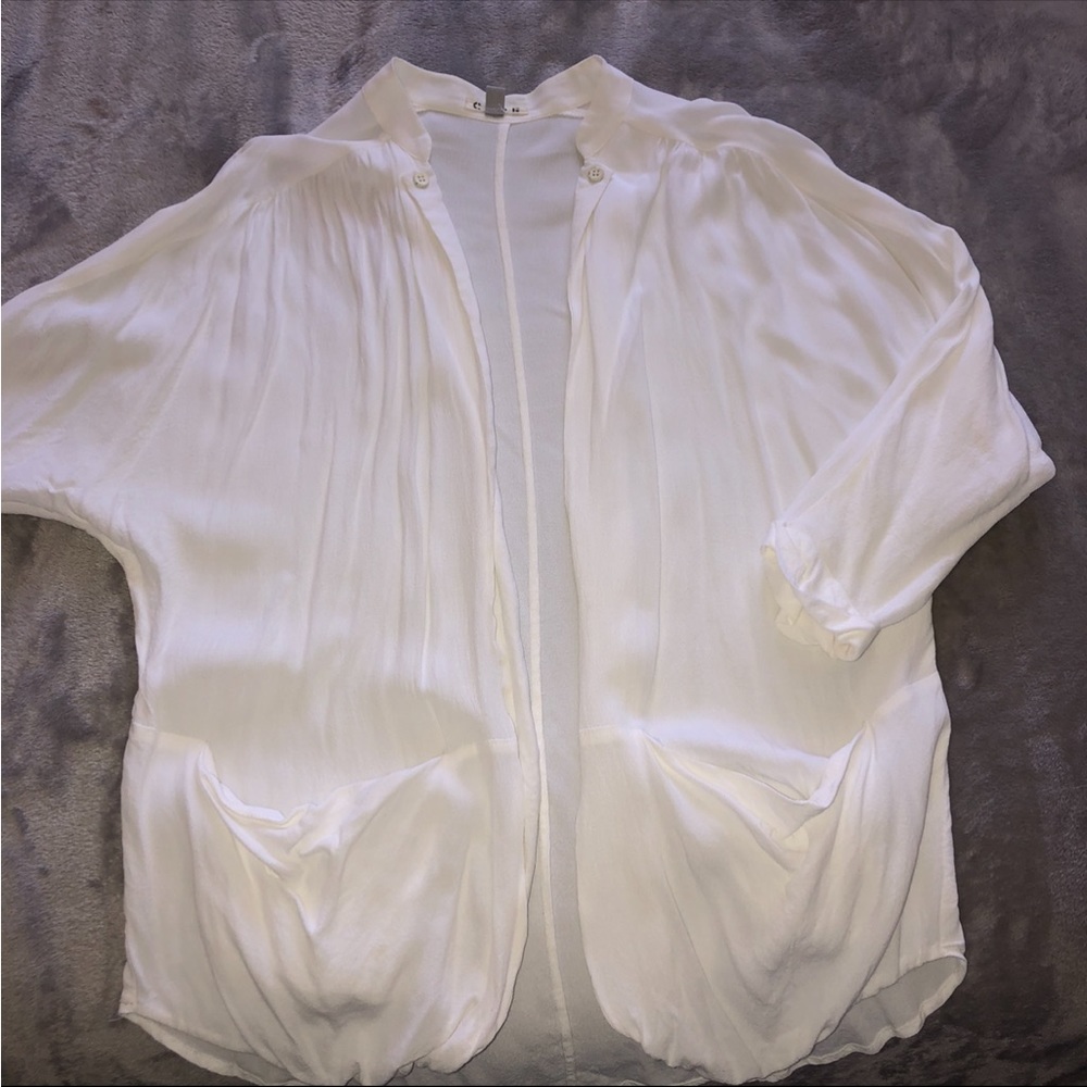 Cope viscose white lightweight cardigan/ long sleeve  with two pockets